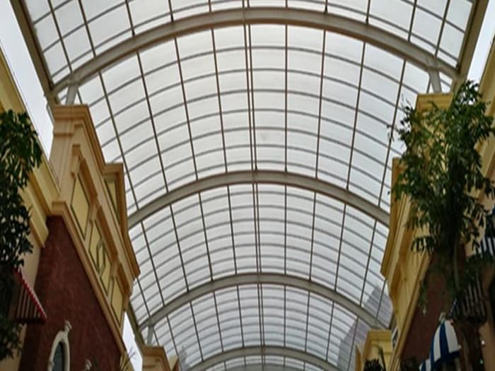 西双版纳屋面网架顶棚吊装方案